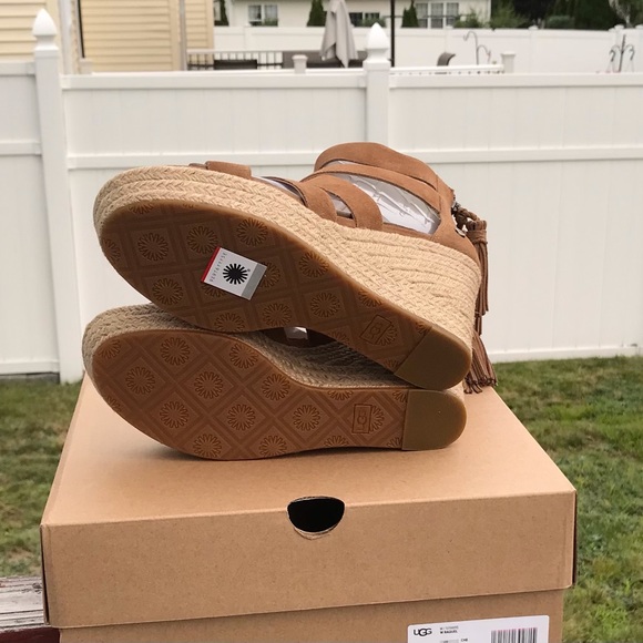 UGG Raquel Scandals - Picture 9 of 9